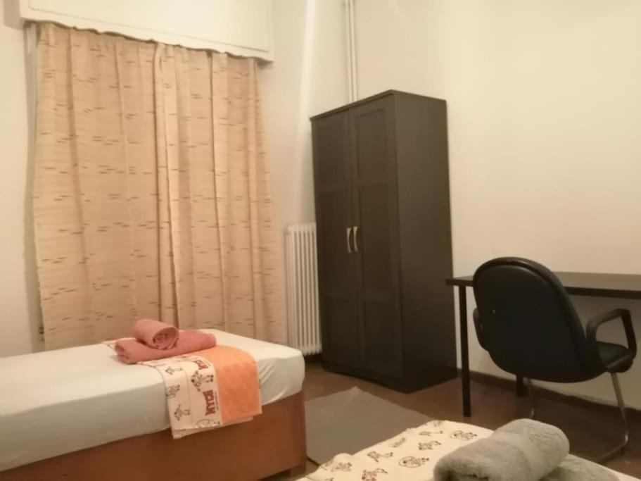 Ανακαινισμένο 8 Λεπτά Από Το Μετρό. Apartment Athens Exterior photo